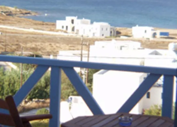 Captains Rock 3* Chrisi Akti (Paros)